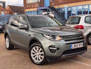 Used Land Rover Discovery Sport 2016 for sale - 76100739: Photo 2
