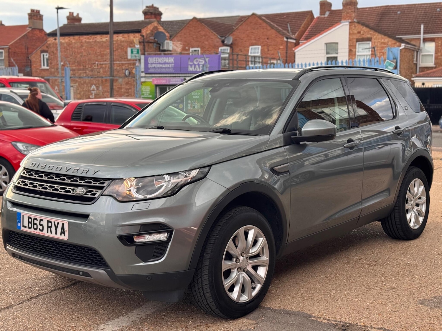 Used Land Rover Discovery Sport 2016 for sale - 76100739: Photo 3