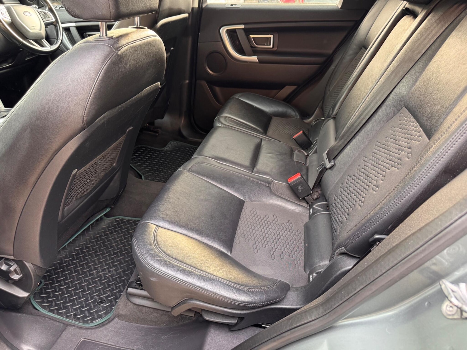 Used Land Rover Discovery Sport 2016 for sale - 76100739: Photo 31