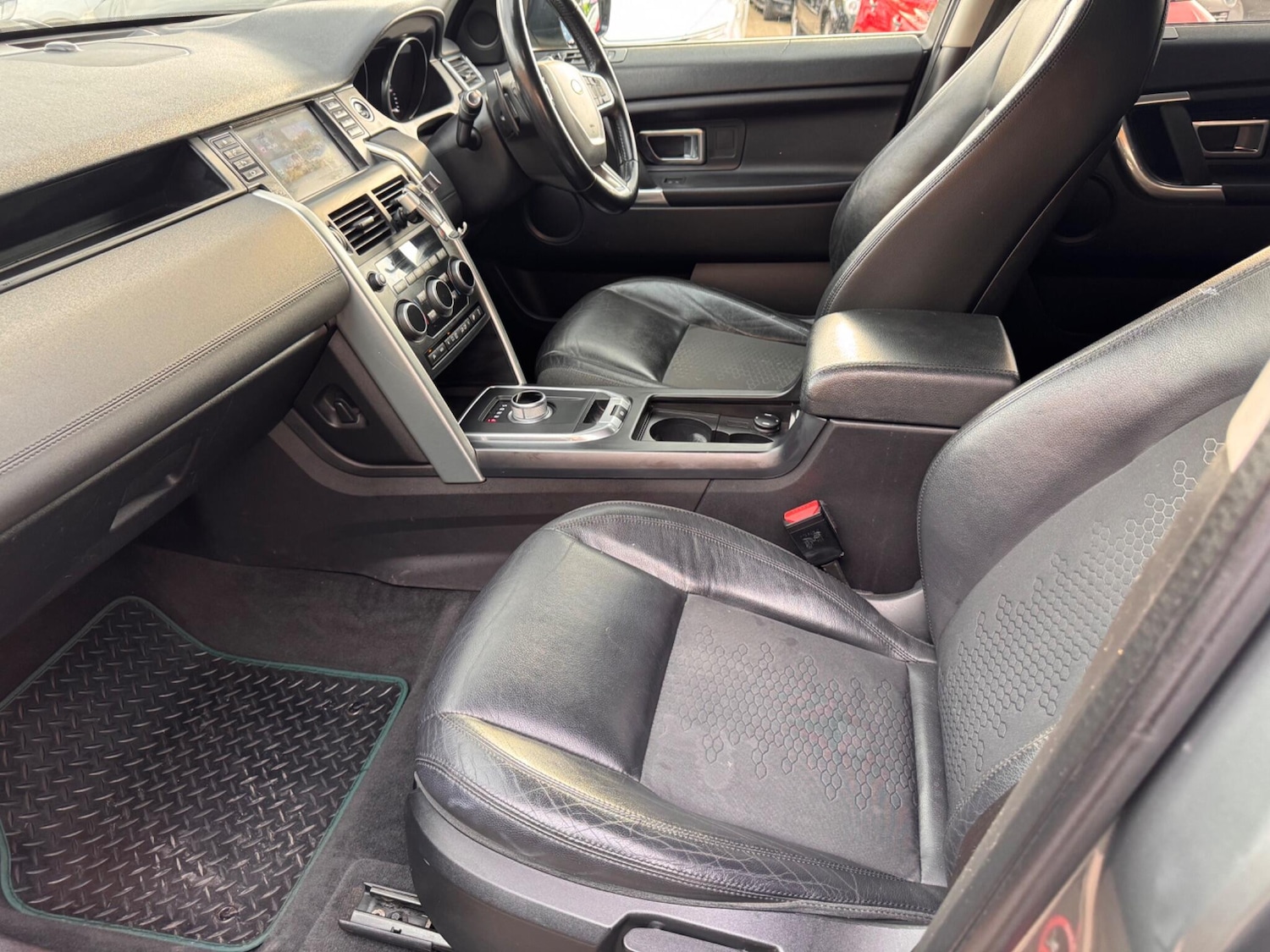 Used Land Rover Discovery Sport 2016 for sale - 76100739: Photo 34