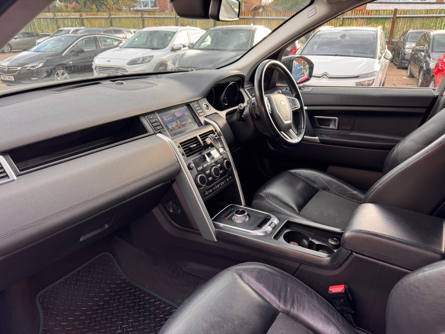 Used Land Rover Discovery Sport 2016 for sale - 76100739: Photo 35