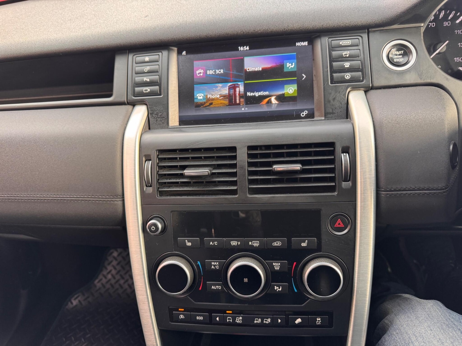 Used Land Rover Discovery Sport 2016 for sale - 76100739: Photo 39