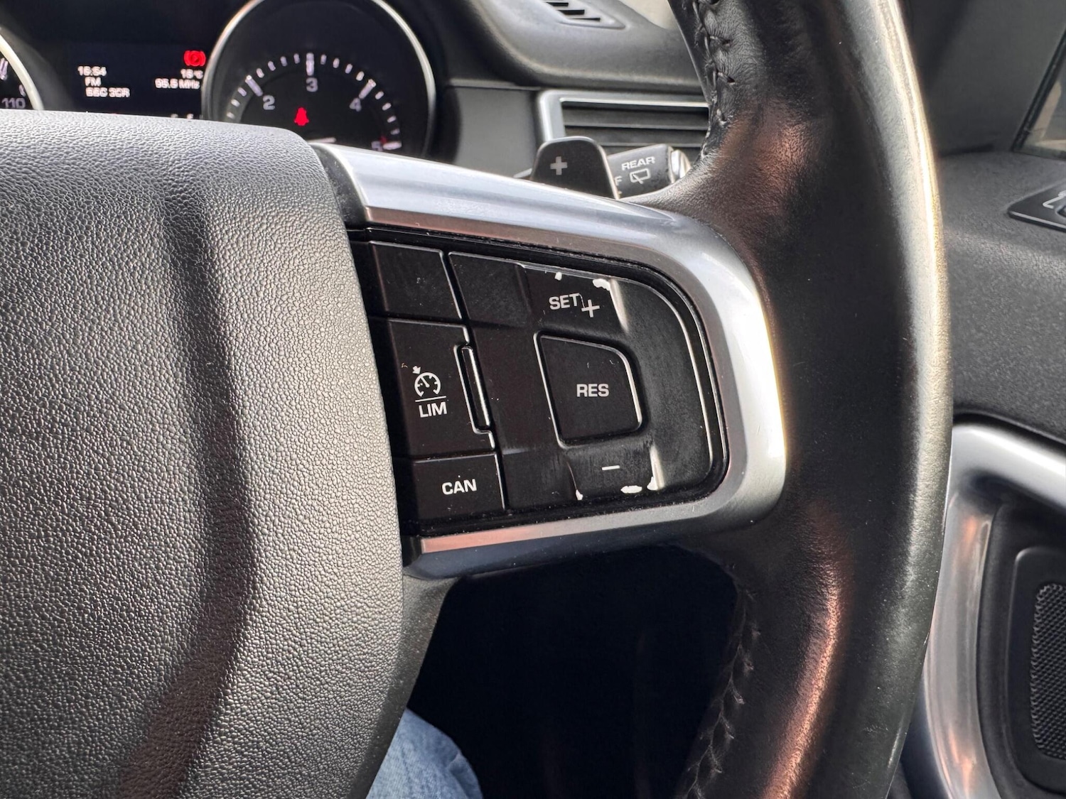 Used Land Rover Discovery Sport 2016 for sale - 76100739: Photo 42