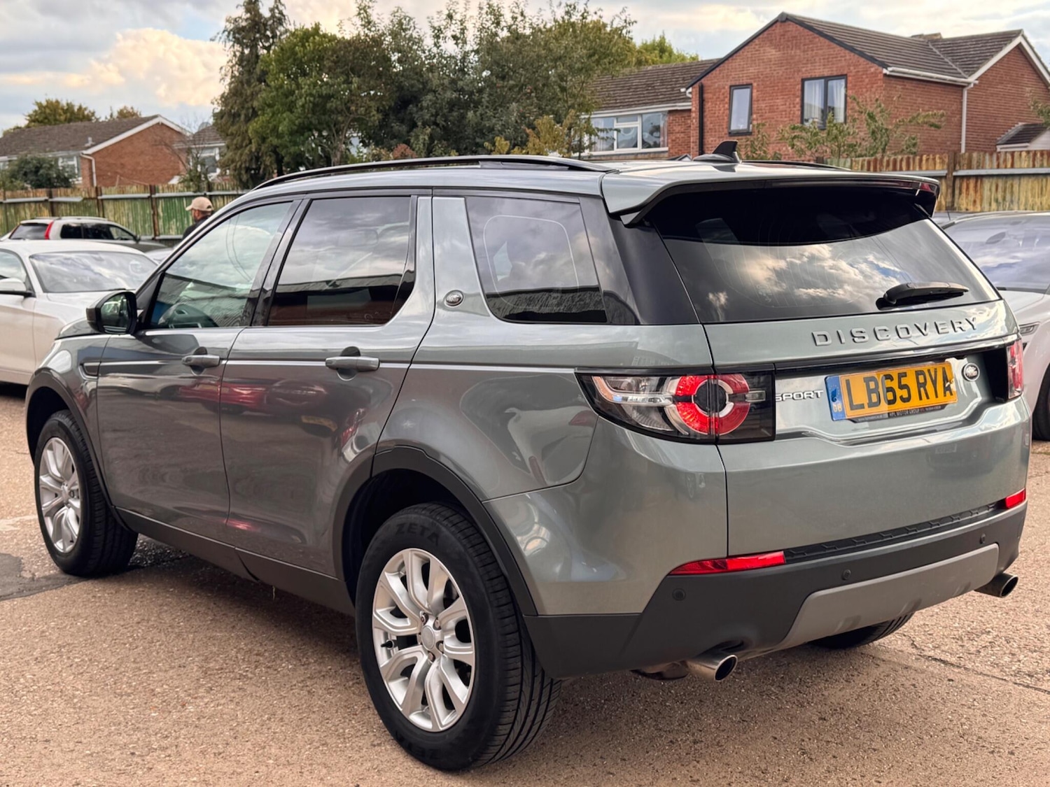 Used Land Rover Discovery Sport 2016 for sale - 76100739: Photo 6