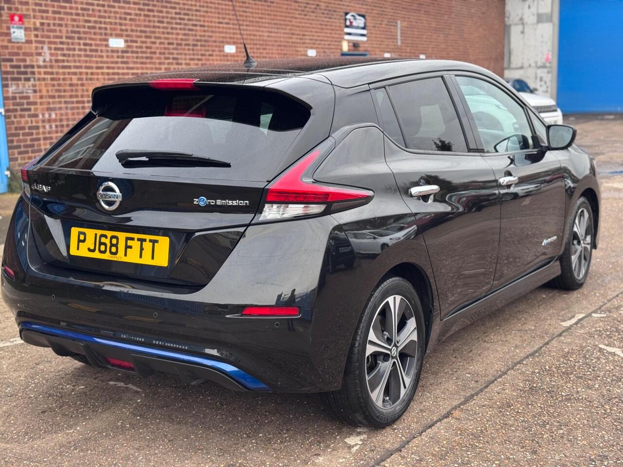 Used Nissan Leaf 2018 for sale - 78011745: Photo 14