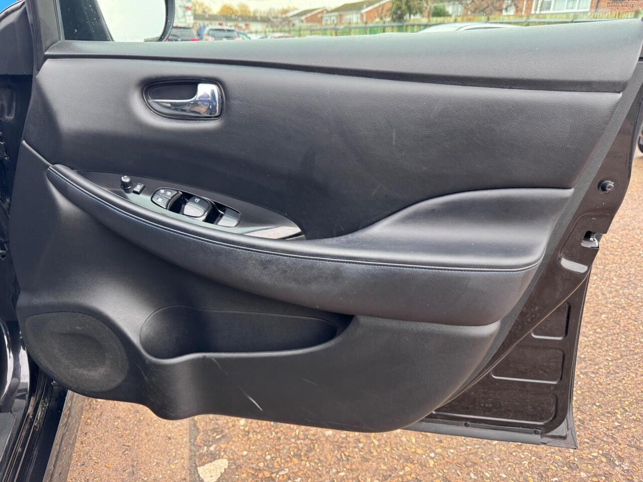 Used Nissan Leaf 2018 for sale - 78011745: Photo 25