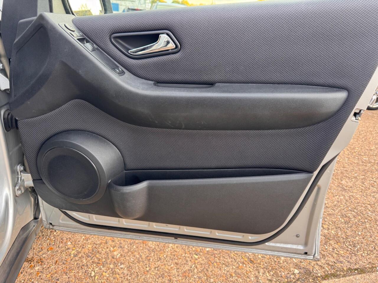 Used Mercedes-Benz A-Class 2011 for sale - 76389771: Photo 28