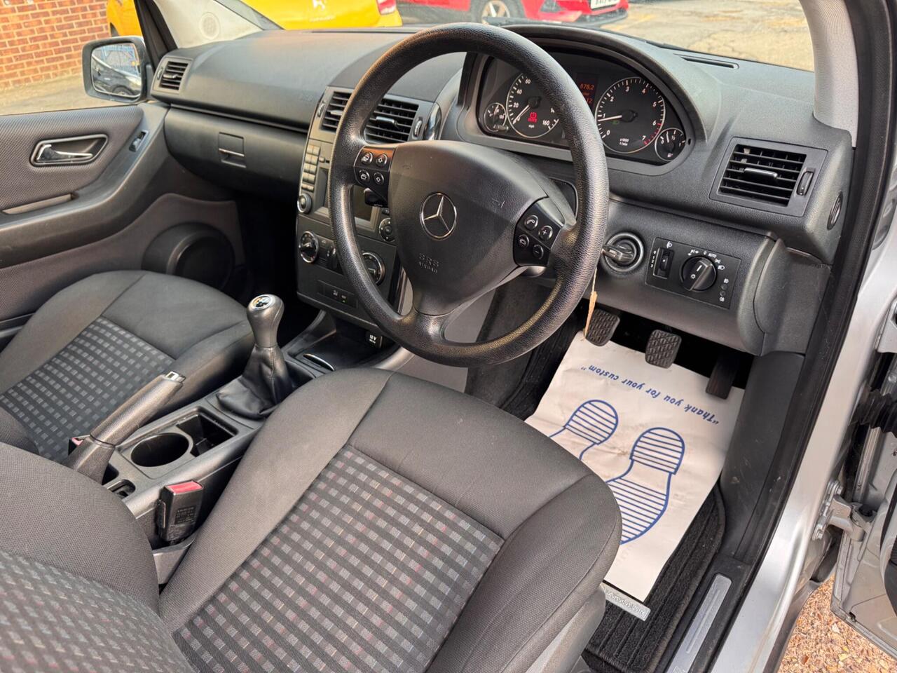 Used Mercedes-Benz A-Class 2011 for sale - 76389771: Photo 31