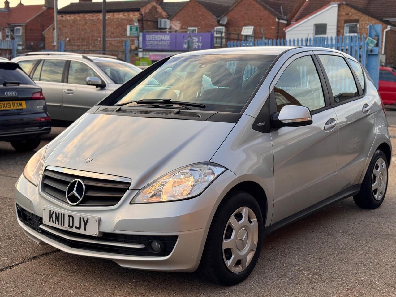 Used Mercedes-Benz A-Class 2011 for sale - 76389771: Photo 5