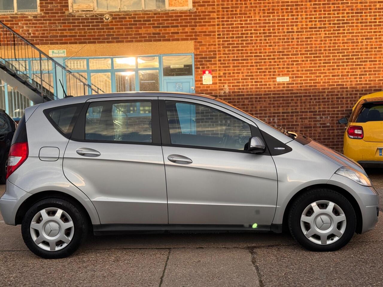 Used Mercedes-Benz A-Class 2011 for sale - 76389771: Photo 9