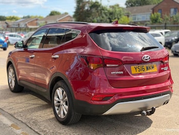 Used Hyundai Santa Fe 2016 for sale - 79133268: Photo