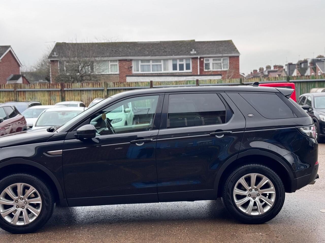 Used Land Rover Discovery Sport 2016 for sale - 78011759: Photo 10