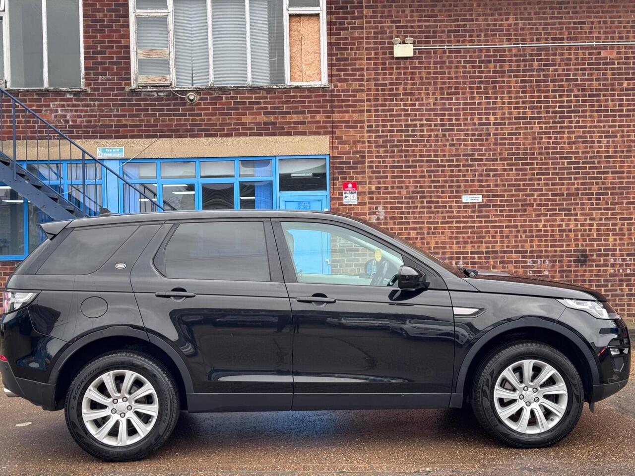 Used Land Rover Discovery Sport 2016 for sale - 78011759: Photo 13