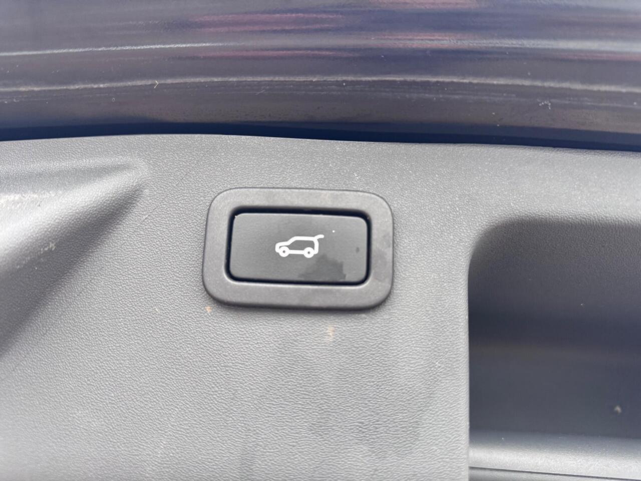 Used Land Rover Discovery Sport 2016 for sale - 78011759: Photo 21