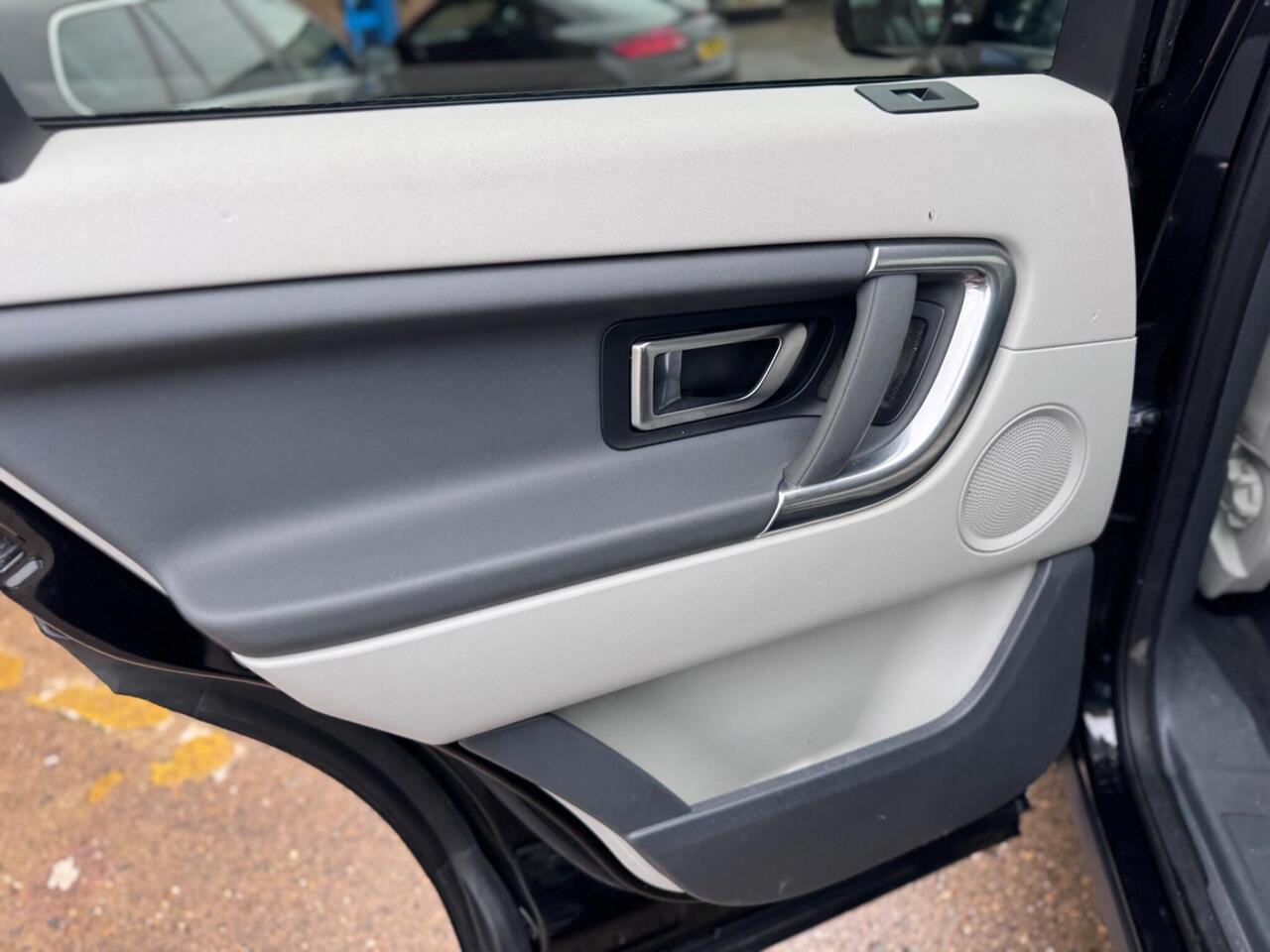 Used Land Rover Discovery Sport 2016 for sale - 78011759: Photo 29