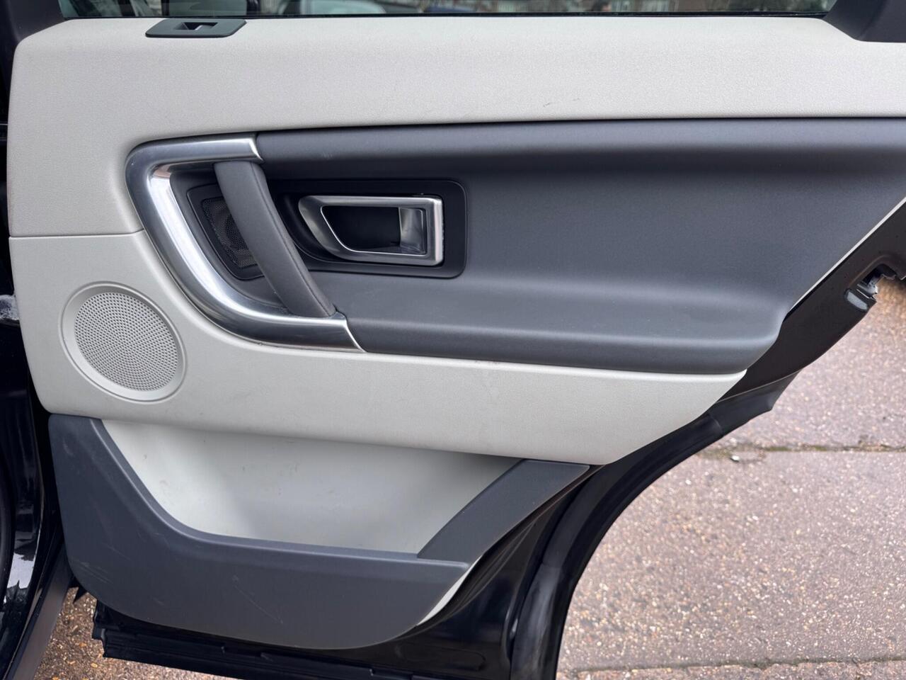 Used Land Rover Discovery Sport 2016 for sale - 78011759: Photo 42