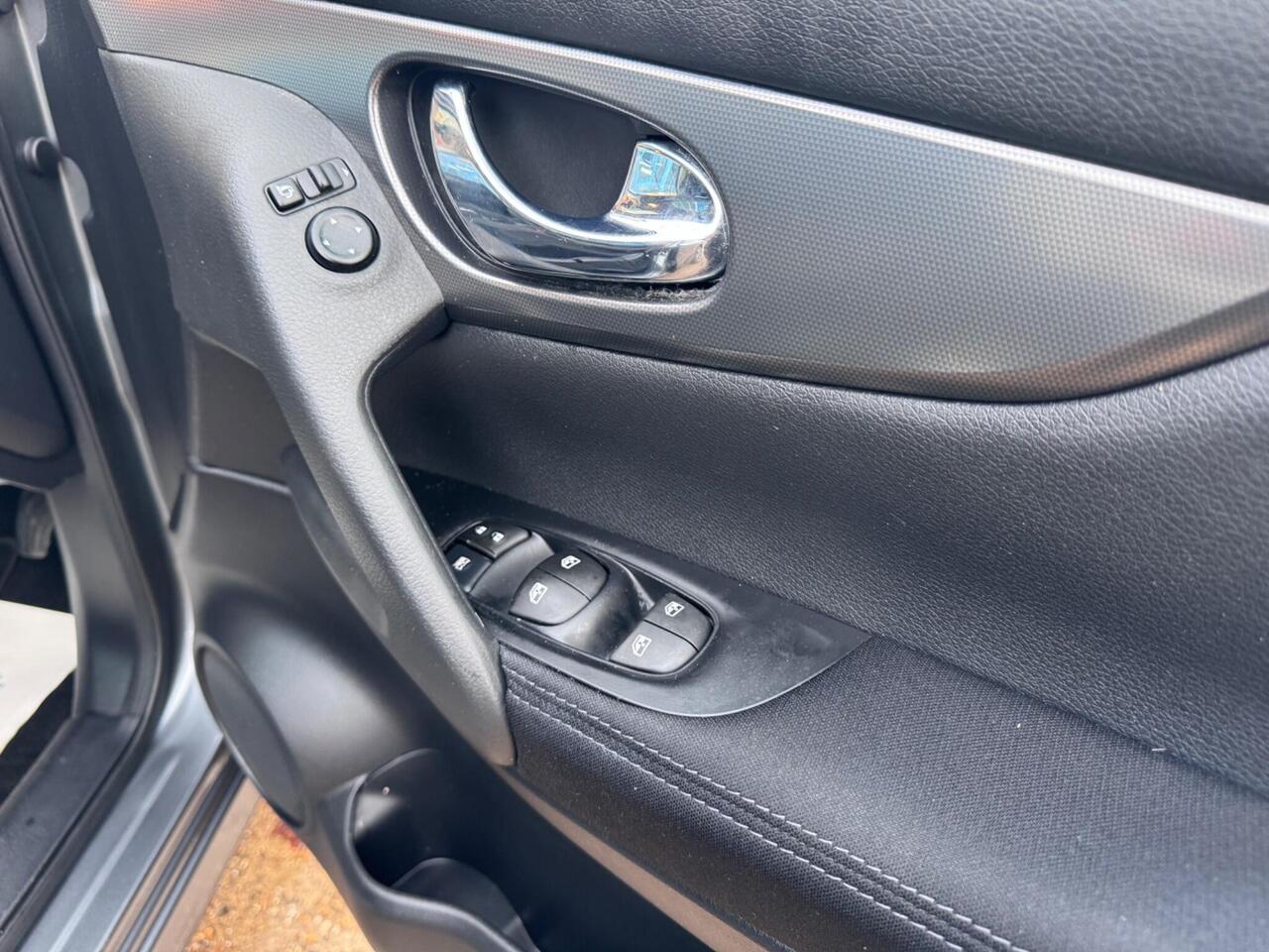 Used Nissan Qashqai 2017 for sale - 78010963: Photo 30