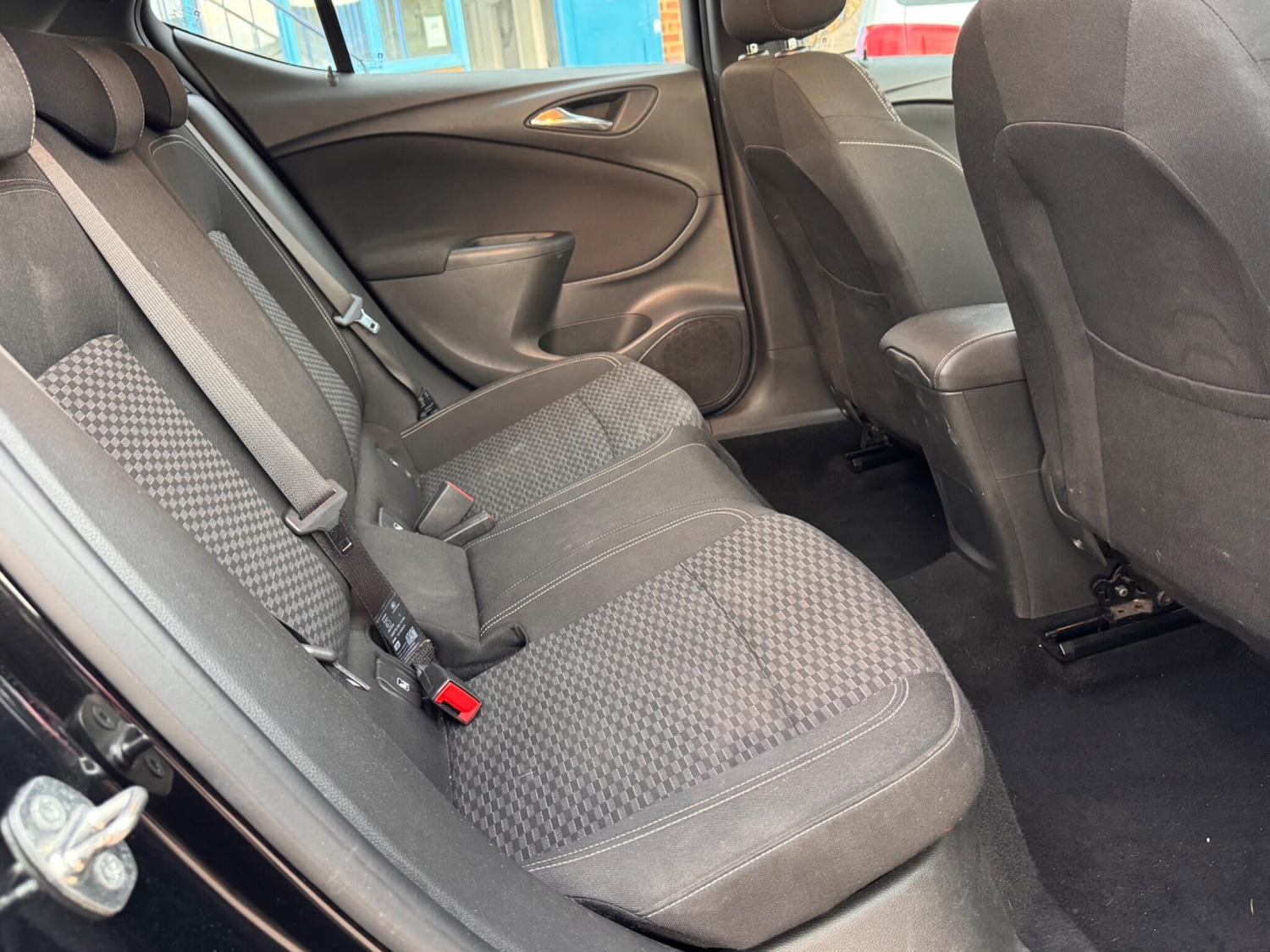 Used Vauxhall Astra 2017 for sale - 76100727: Photo 36