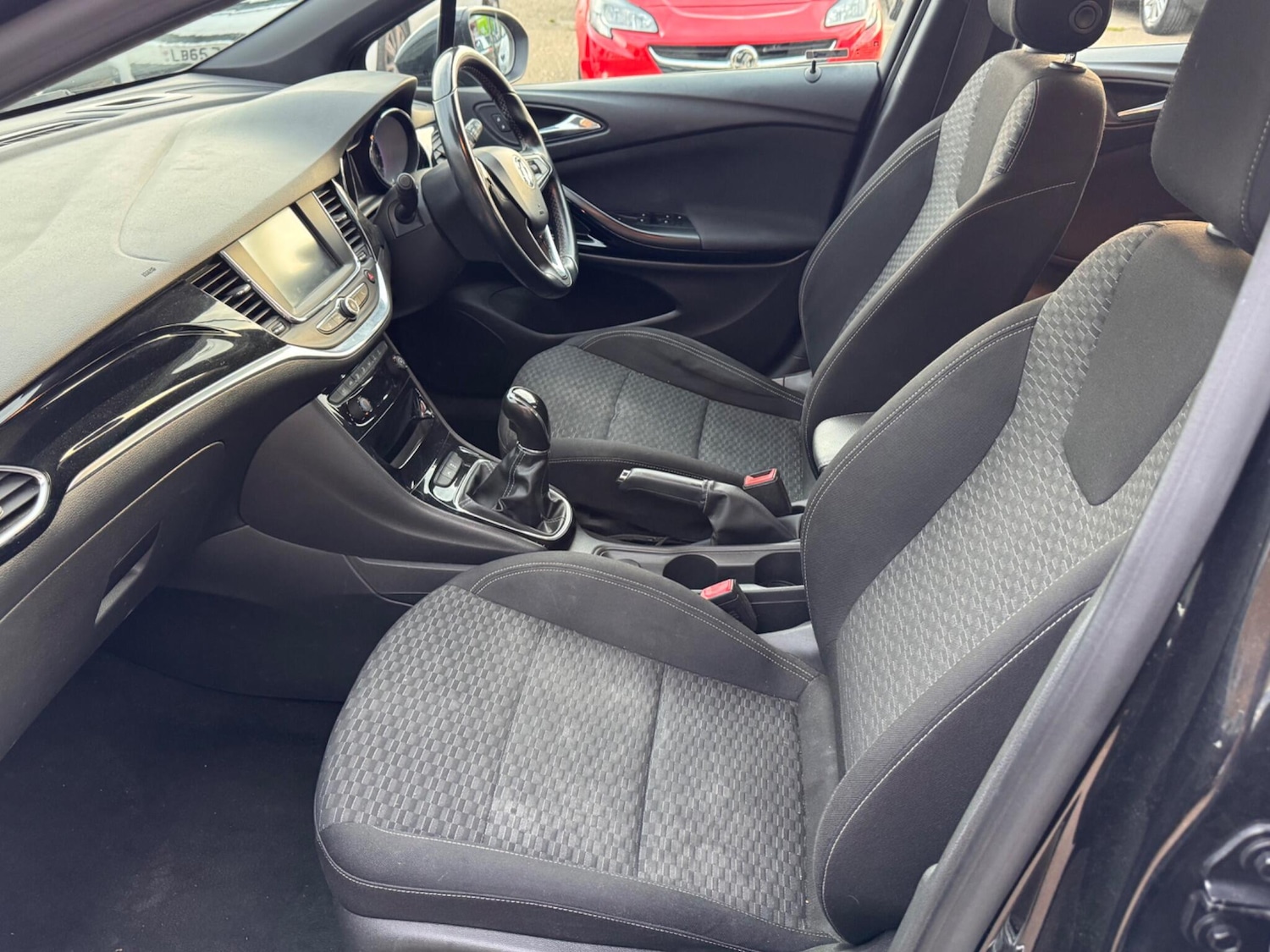 Used Vauxhall Astra 2017 for sale - 76100727: Photo 41
