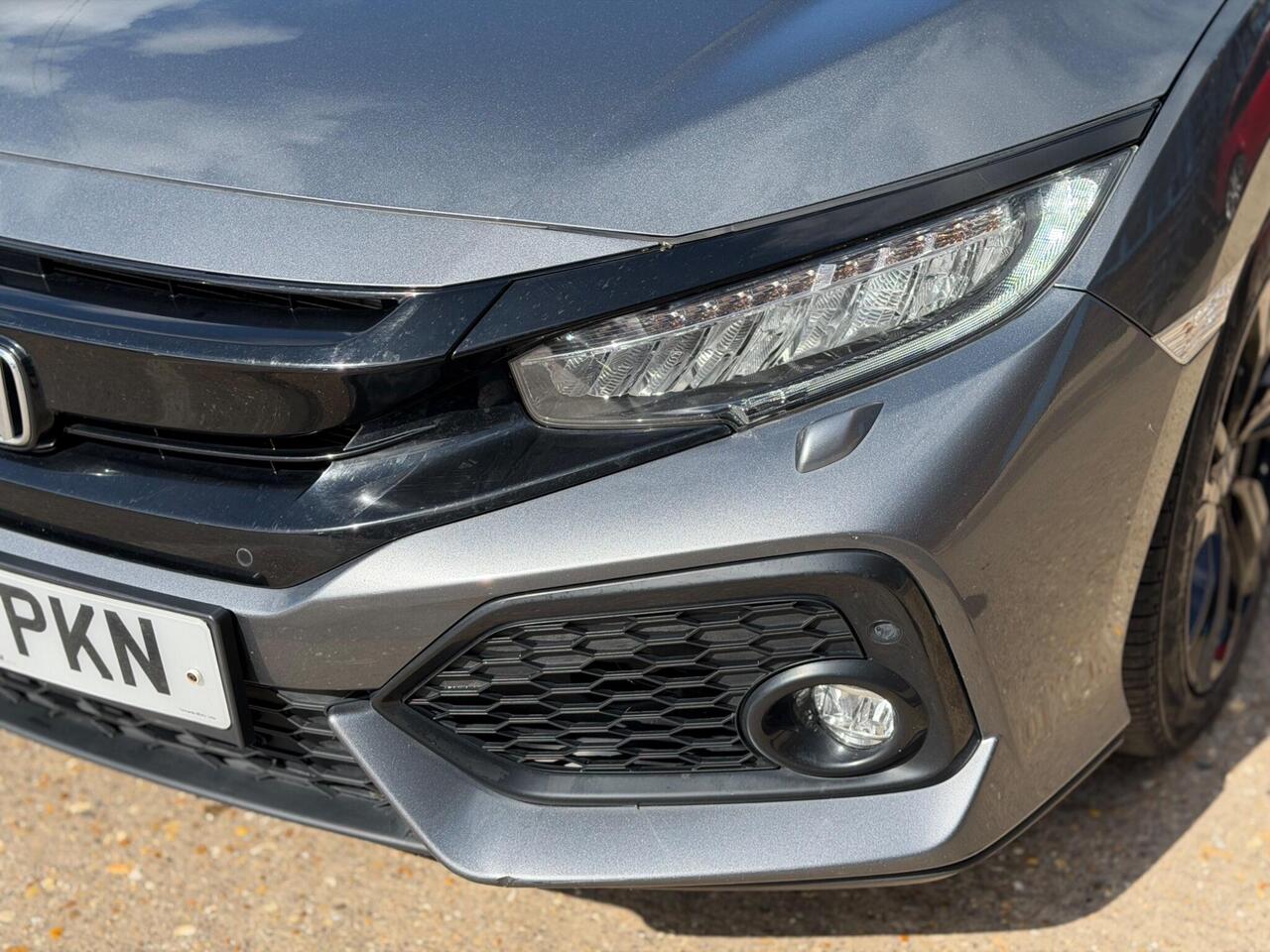 Used Honda Civic 2018 for sale - 78128736: Photo 13