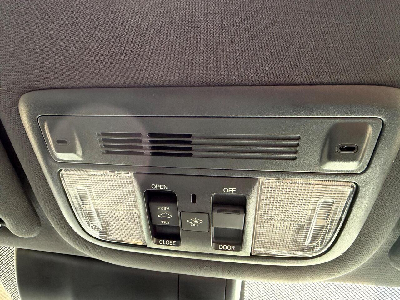 Used Honda Civic 2018 for sale - 78128736: Photo 40