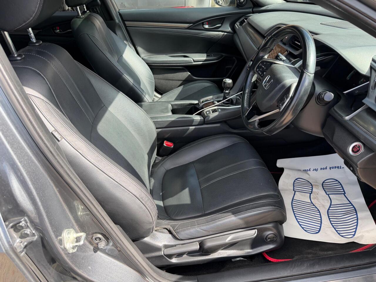 Used Honda Civic 2018 for sale - 78128736: Photo 44