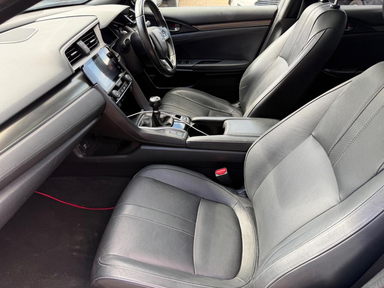 Used Honda Civic 2018 for sale - 78128736: Photo 51