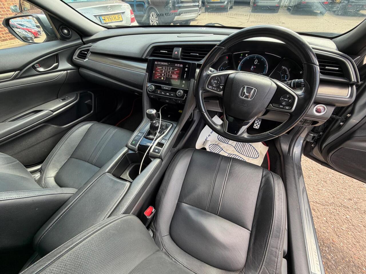 Used Honda Civic 2018 for sale - 78128736: Photo 54