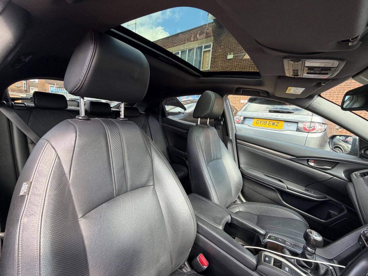 Used Honda Civic 2018 for sale - 78128736: Photo 55