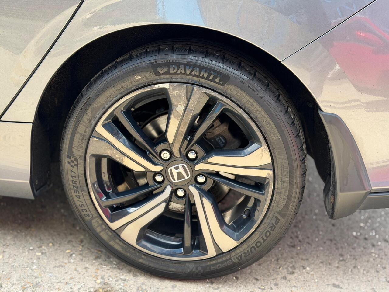 Used Honda Civic 2018 for sale - 78128736: Photo 59