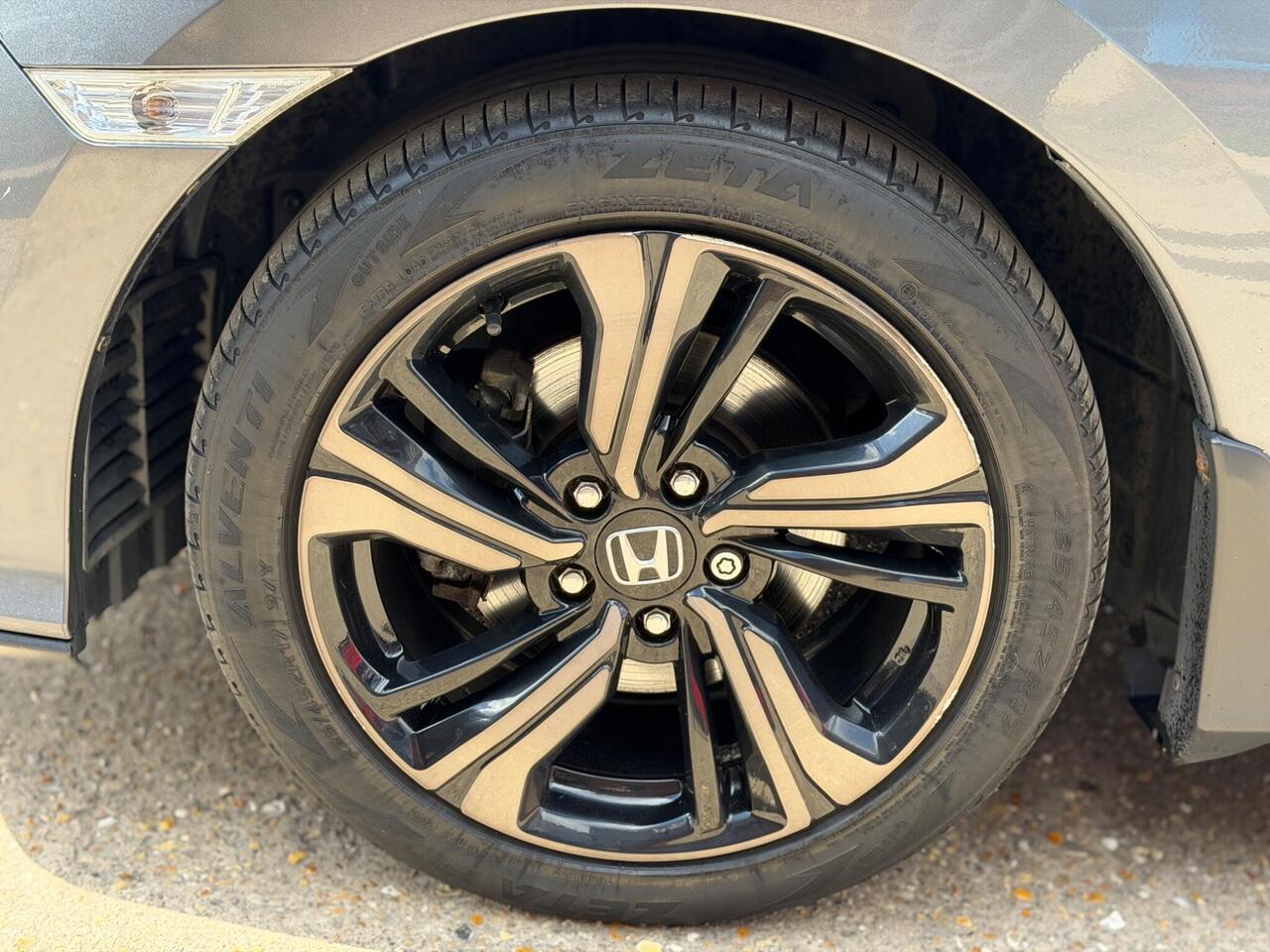 Used Honda Civic 2018 for sale - 78128736: Photo 60