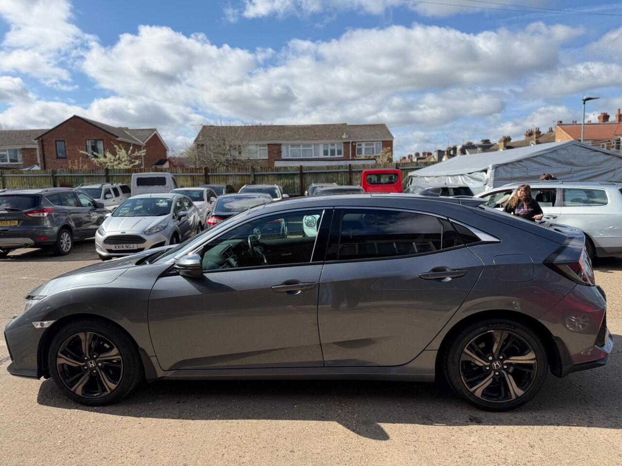 Used Honda Civic 2018 for sale - 78128736: Photo 7