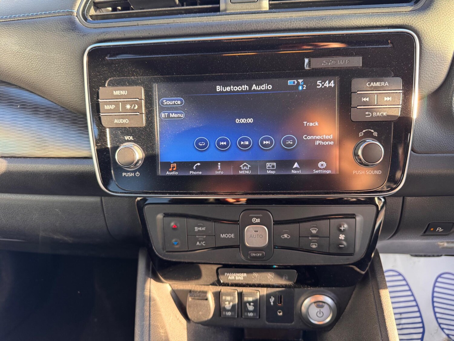 Used Nissan Leaf 2018 for sale - 76100730: Photo 26