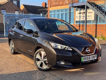 Used Nissan Leaf 2018 for sale - 76100730: Photo 2