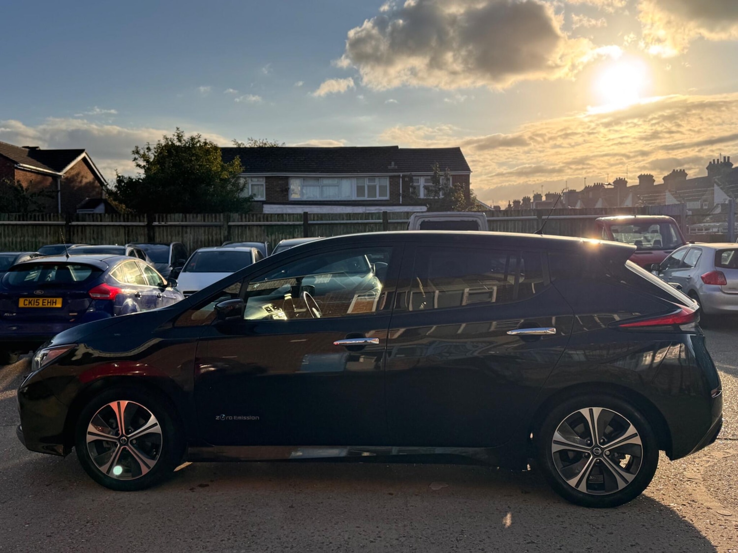 Used Nissan Leaf 2018 for sale - 76100730: Photo 5