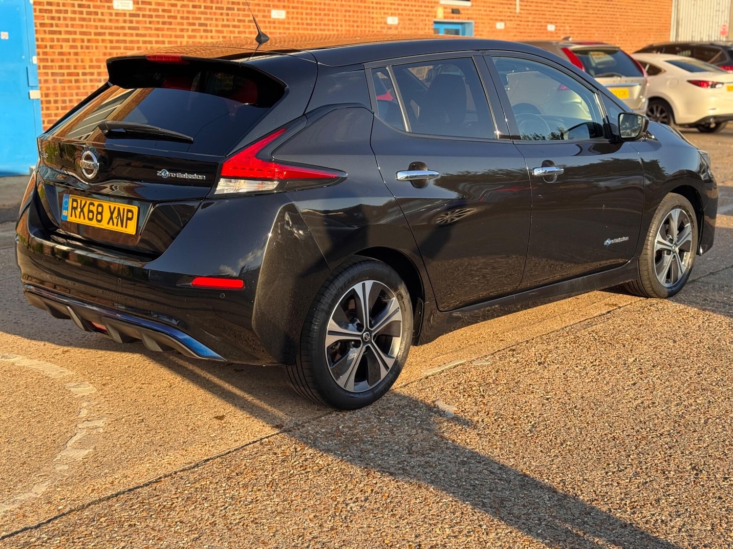 Used Nissan Leaf 2018 for sale - 76100730: Photo 9