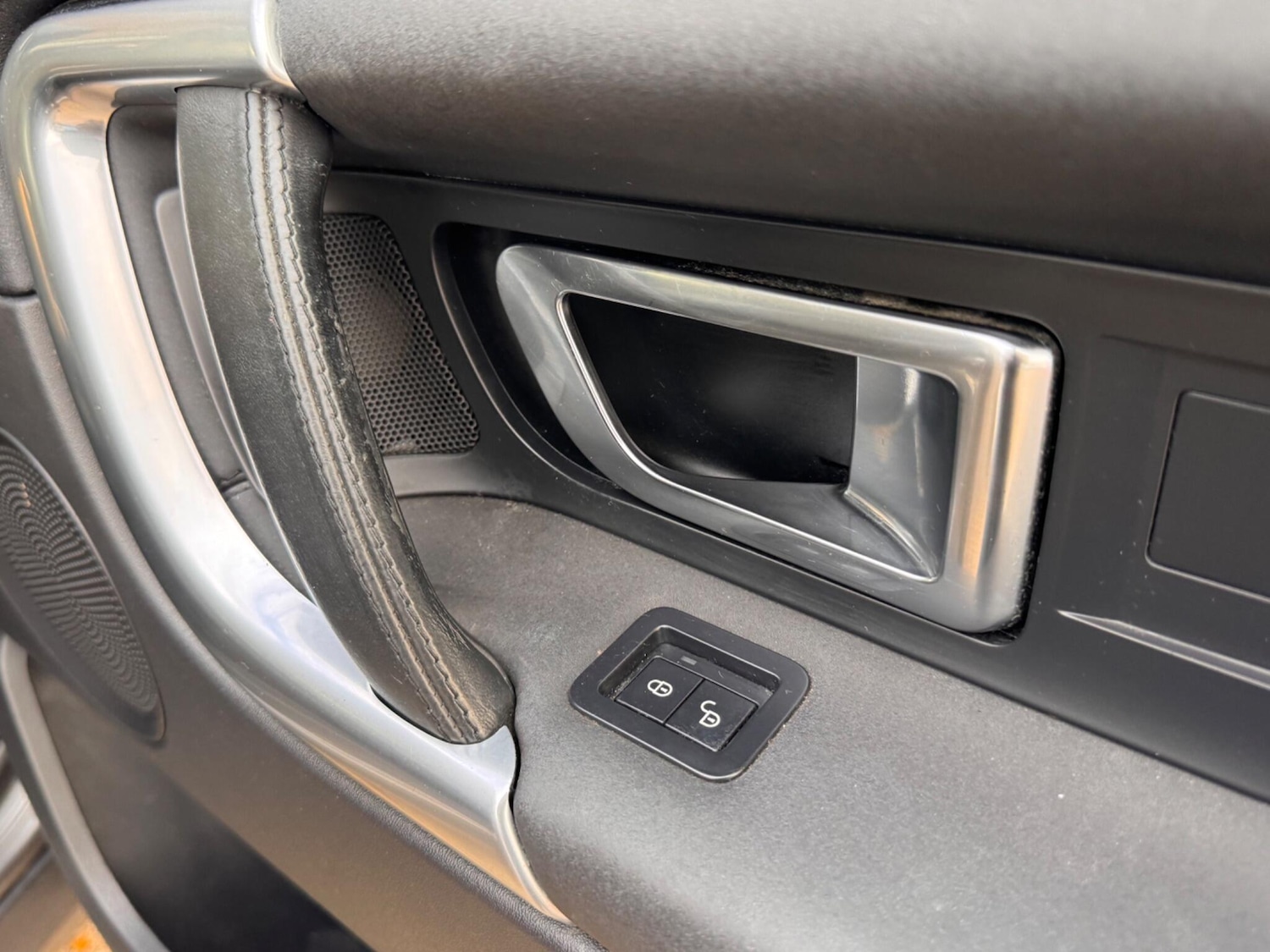 Used Land Rover Discovery Sport 2015 for sale - 76100737: Photo 30