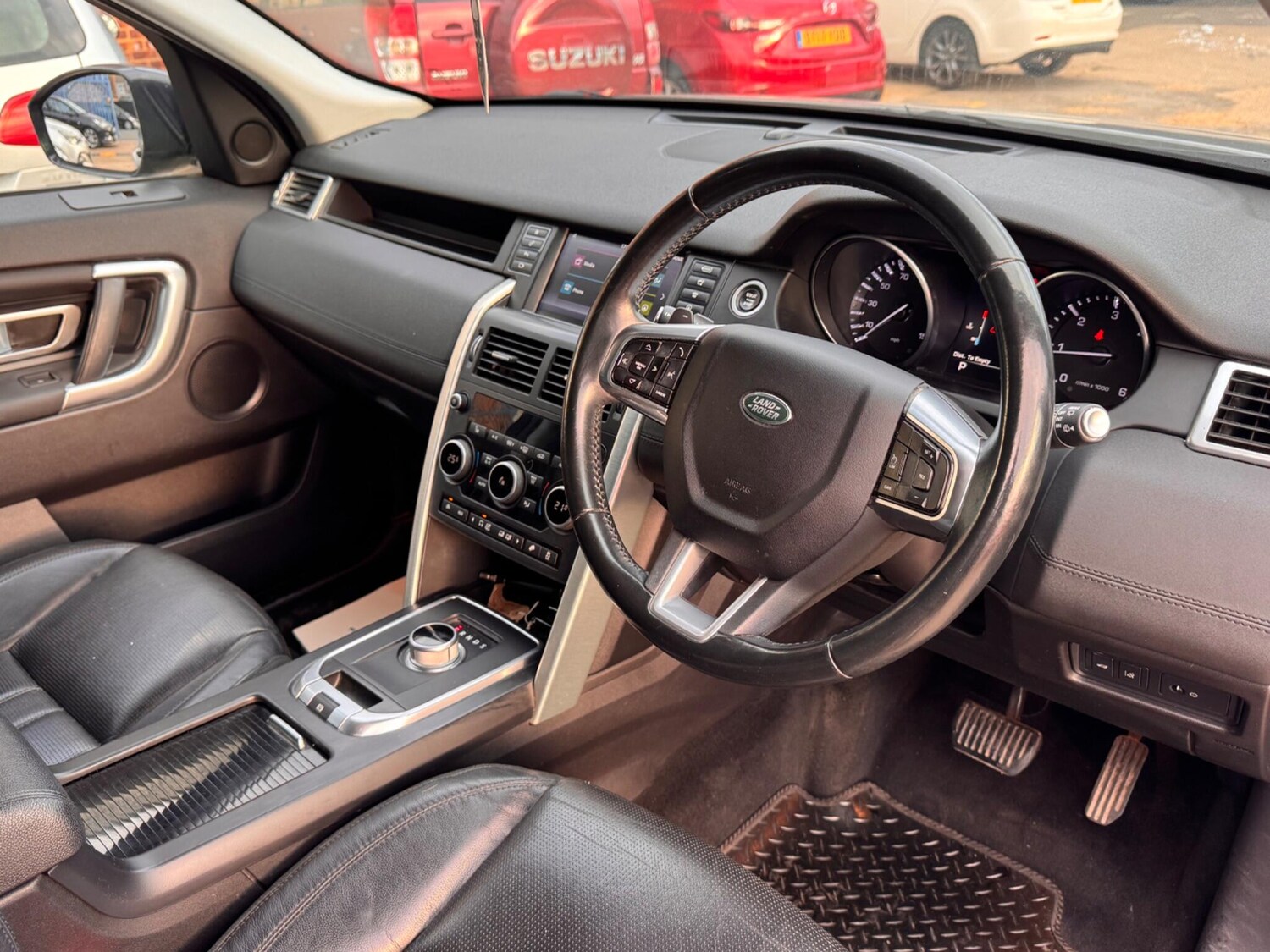 Used Land Rover Discovery Sport 2015 for sale - 76100737: Photo 32