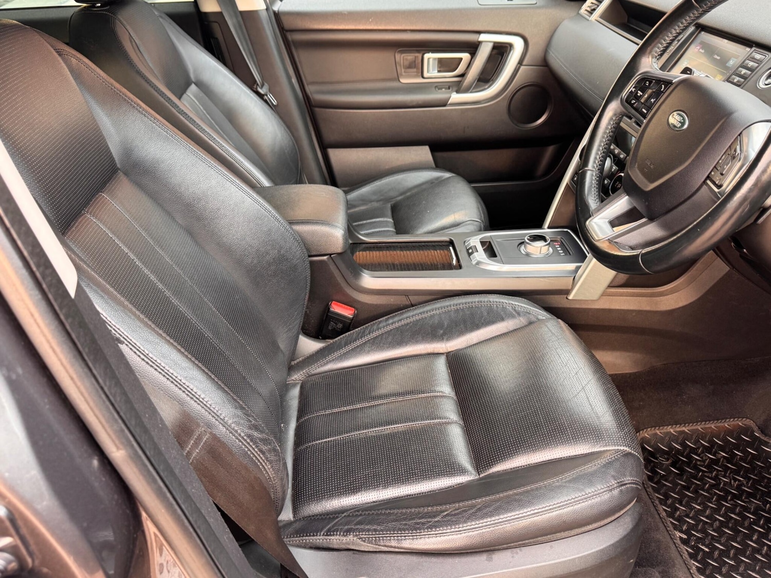 Used Land Rover Discovery Sport 2015 for sale - 76100737: Photo 33