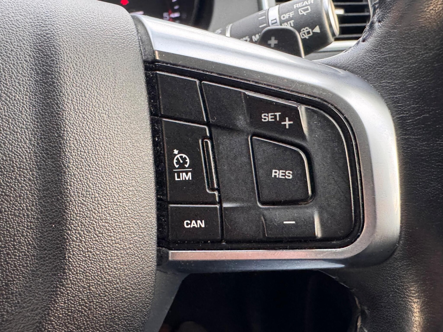 Used Land Rover Discovery Sport 2015 for sale - 76100737: Photo 35