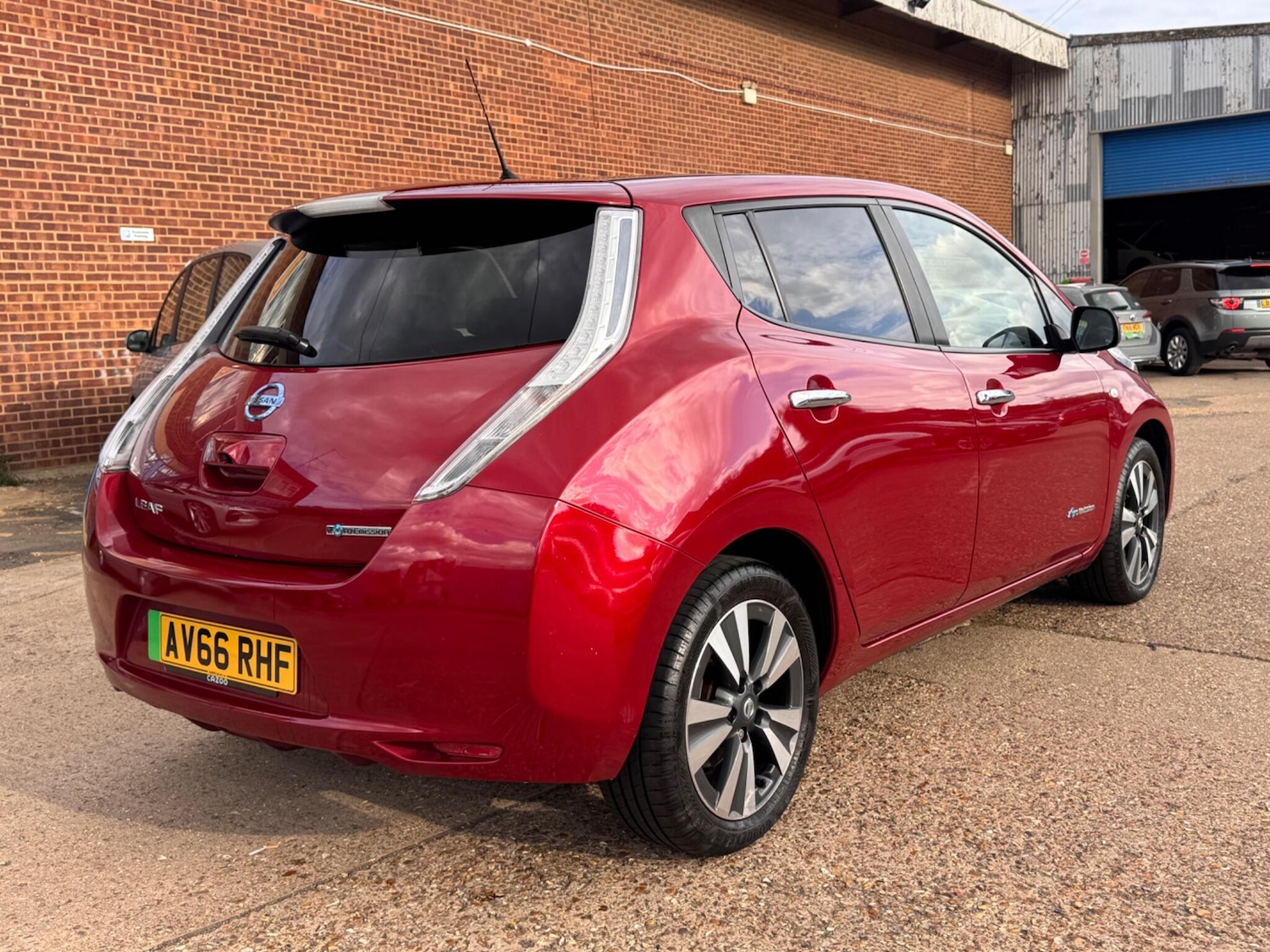 Used Nissan Leaf 2016 for sale - 76100736: Photo 8