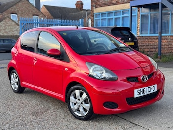Used Toyota AYGO 2011 for sale - 75954998: Photo