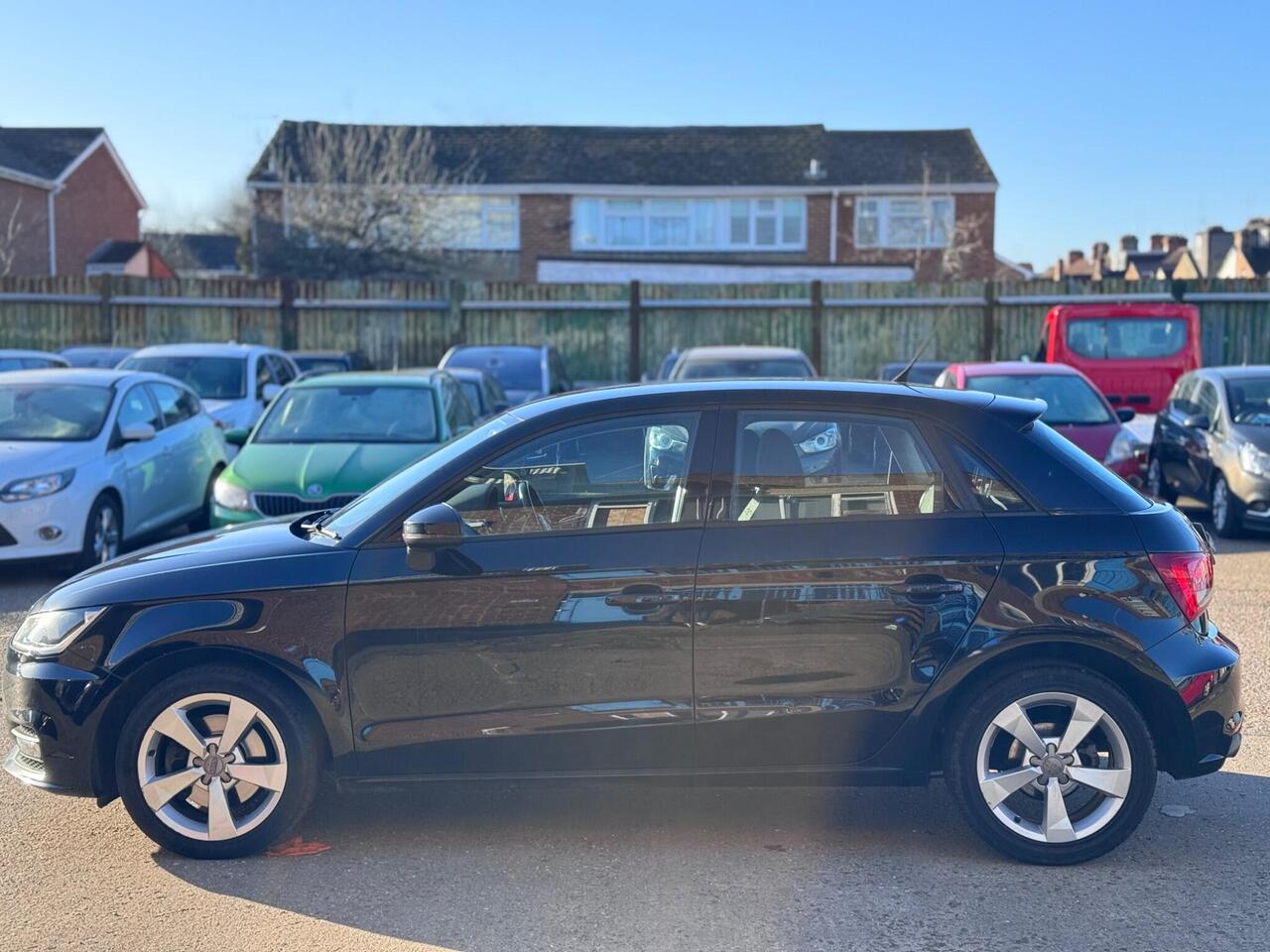 Used Audi A1 2015 for sale - 78010962: Photo 5