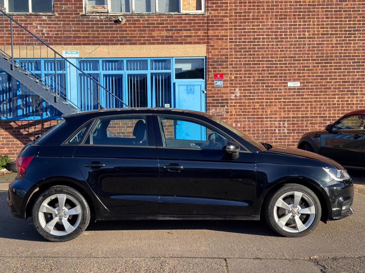 Used Audi A1 2015 for sale - 78010962: Photo 7