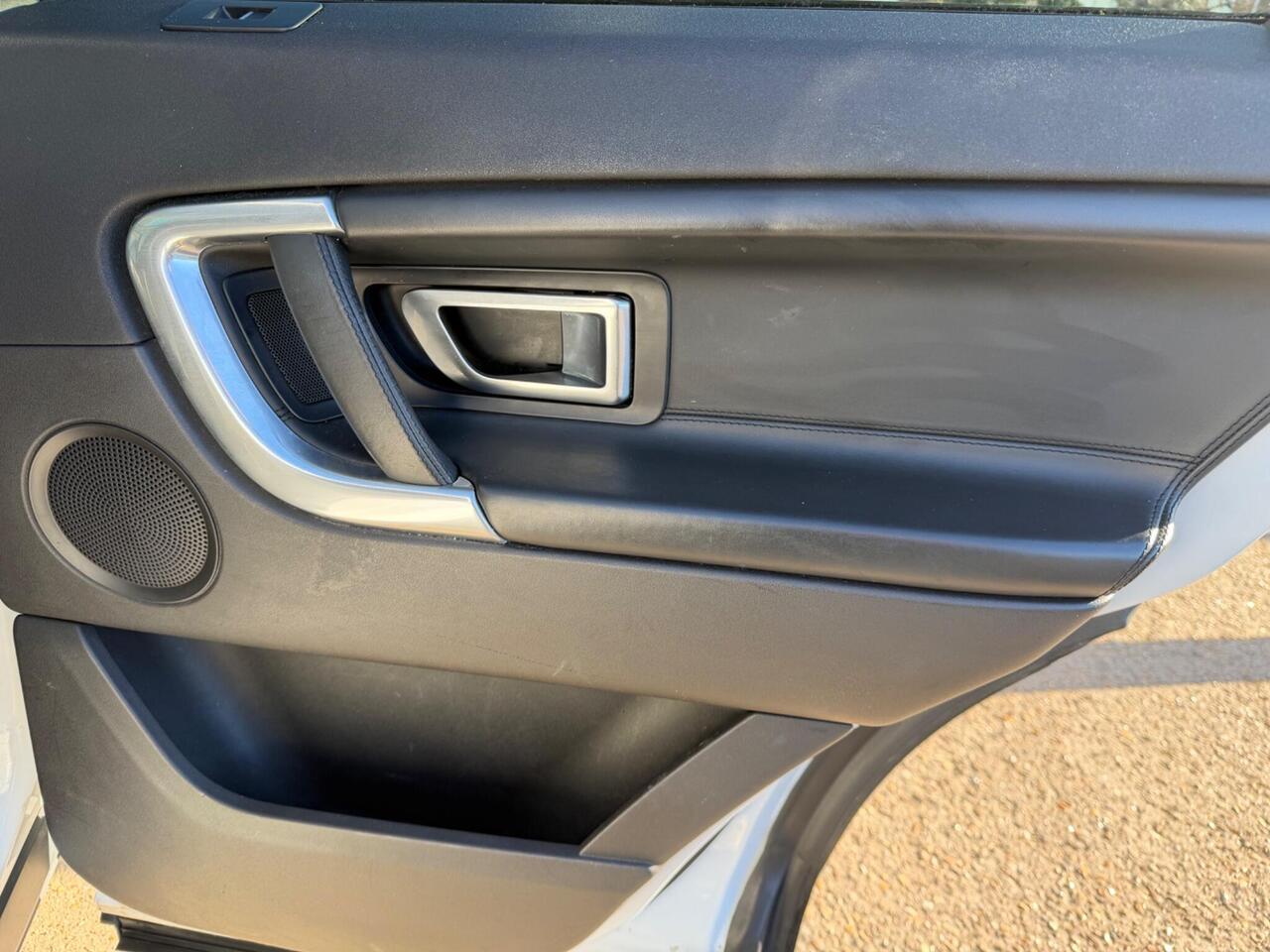 Used Land Rover Discovery Sport 2015 for sale - 78011763: Photo 19