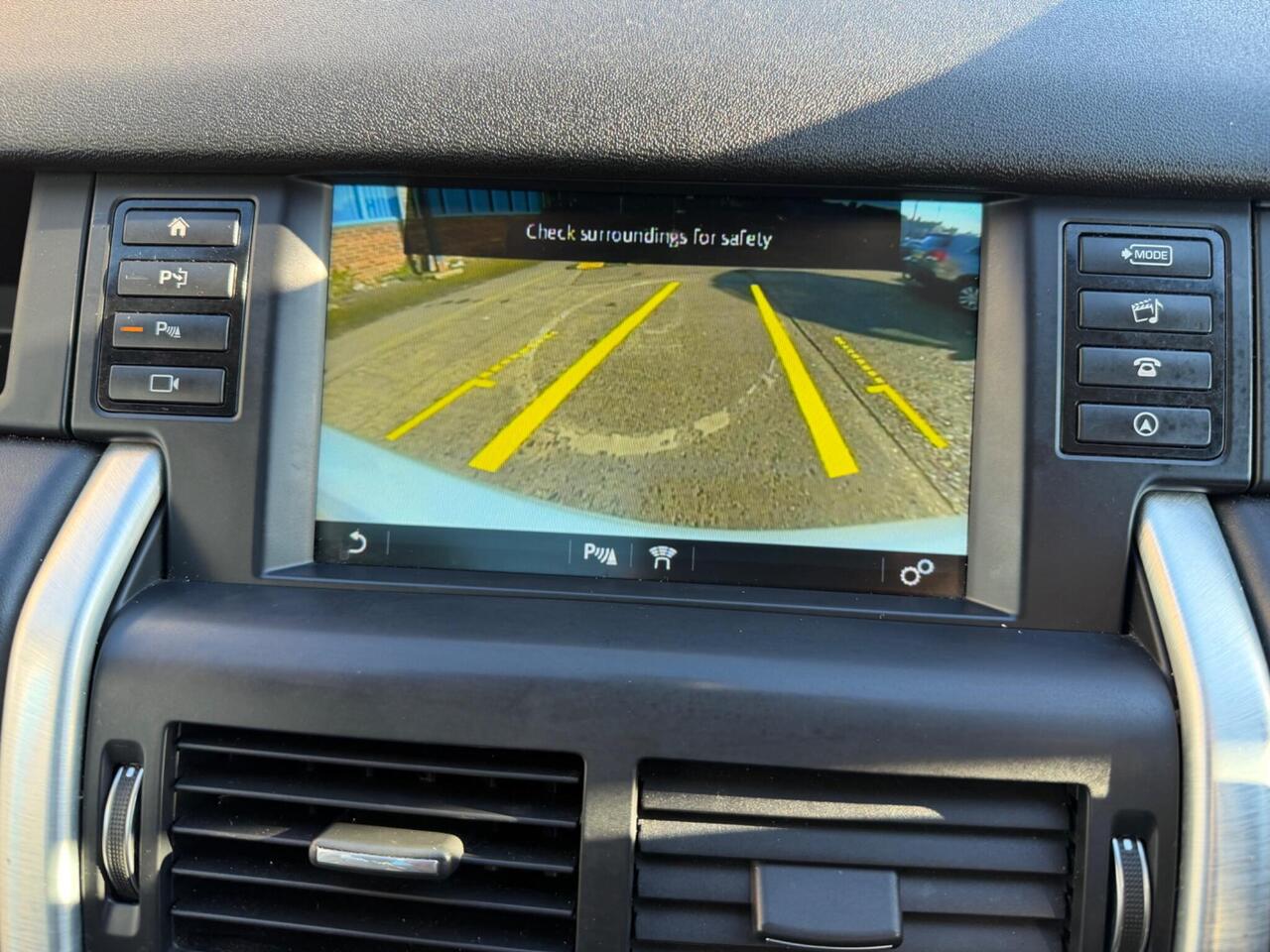 Used Land Rover Discovery Sport 2015 for sale - 78011763: Photo 45