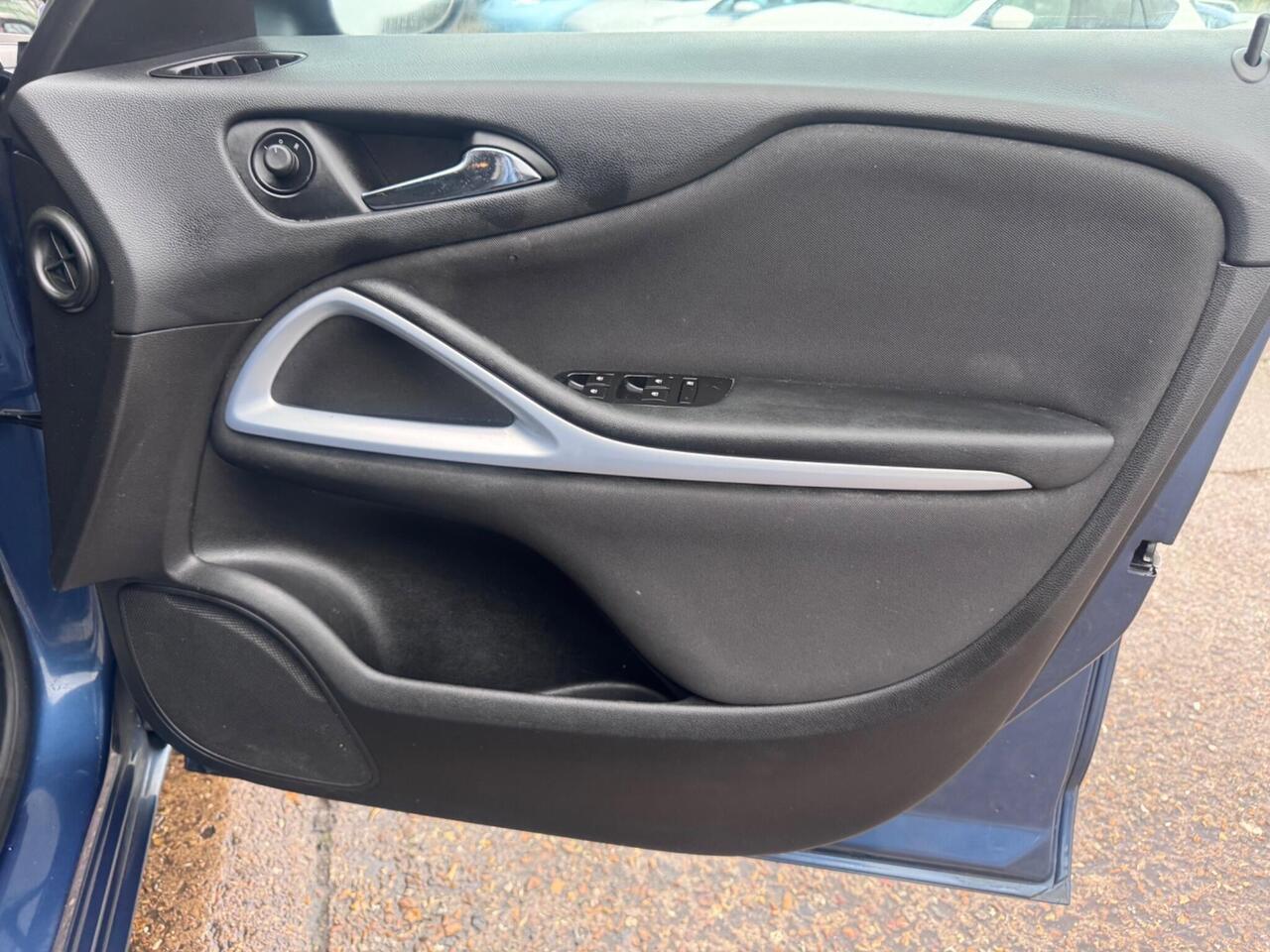 Used Vauxhall Zafira 2015 for sale - 78011753: Photo 30