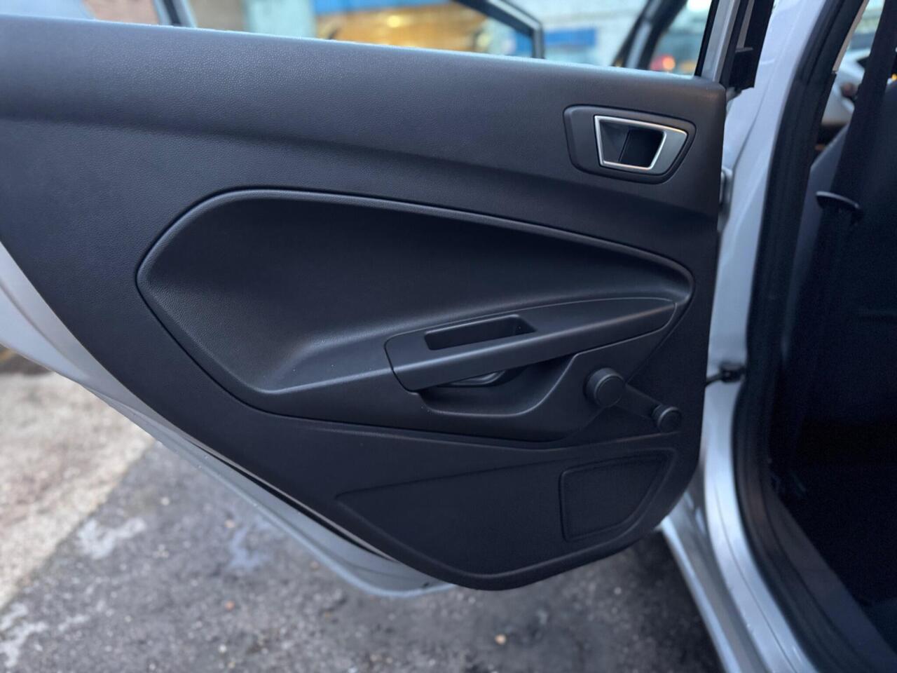 Used Ford Fiesta 2014 for sale - 78011756: Photo 18