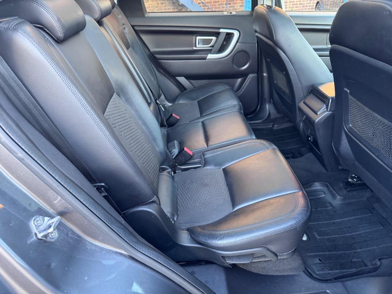 Used Land Rover Discovery Sport 2017 for sale - 78010980: Photo 17