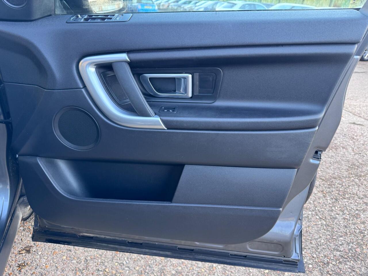 Used Land Rover Discovery Sport 2017 for sale - 78010980: Photo 22